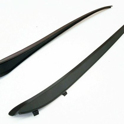 LH & RH Front Windscreen Black Mould Holden VE Commodore Sedan Calais